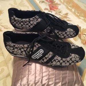 Coach, tennis shoes.